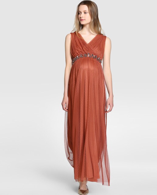 Cómo crear la combinación perfecta Los vestidos de fiesta premamá son una prenda necesaria durante el embarazo, especialmente porque a lo largo de la gestación nos vamos a topar con eventos en los que hay que vestido de .