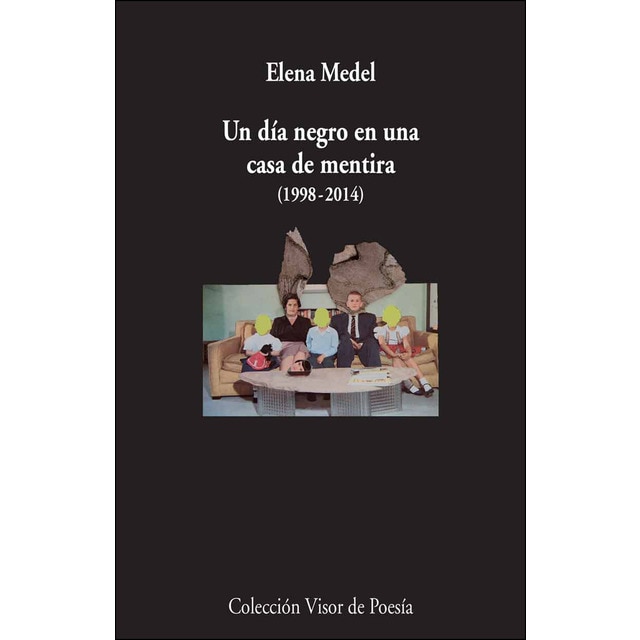 Un día negro en una casa de mentira.pdf