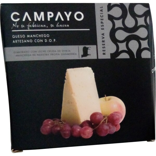 Special reserve craft PDO Queso Manchego cheese made with unpasteurised