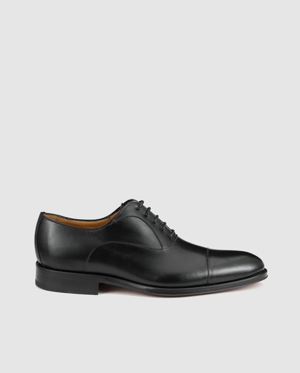 Roberto Verino - Zapatos de vestir de hombre Roberto Verino en piel de color negro.