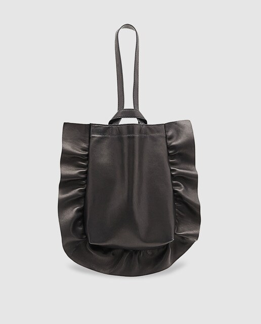 Loeffler Randall - Bolso De Mano Ruffle De Piel En Negro Con Bolsillo Interior