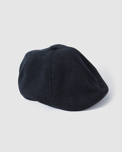 flat cap with button