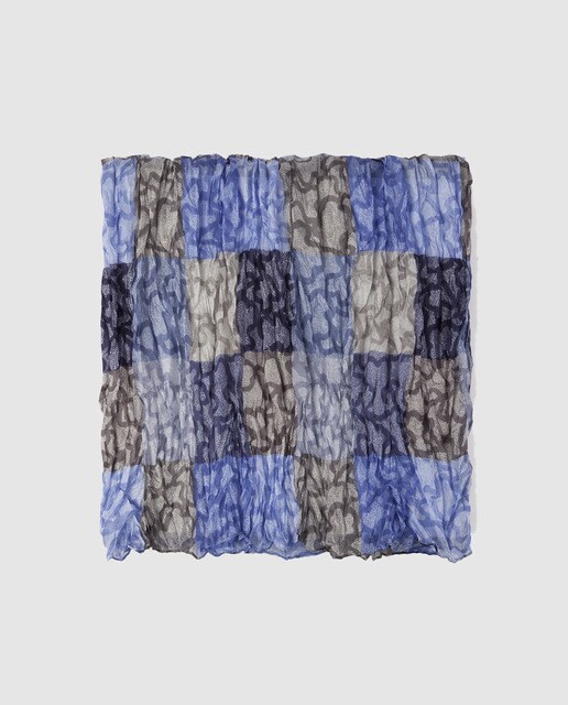 Écharpe Kaos de seda em tom azul com estampado aos quadrados