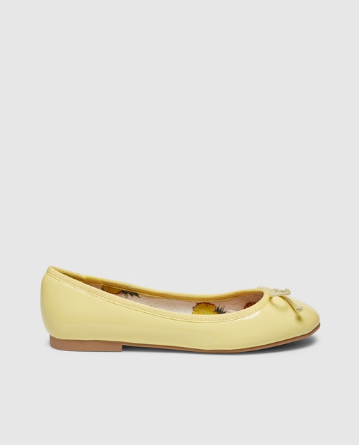 yellow ballerinas