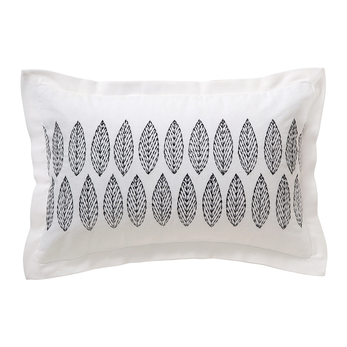Cojín rectangular bordado Hoja 18 colección Room
