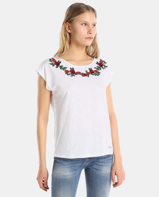 Cowboy Tendencias · Moda · El Corte Inglés Camiseta de mujer Tintoretto blanca con bordado
