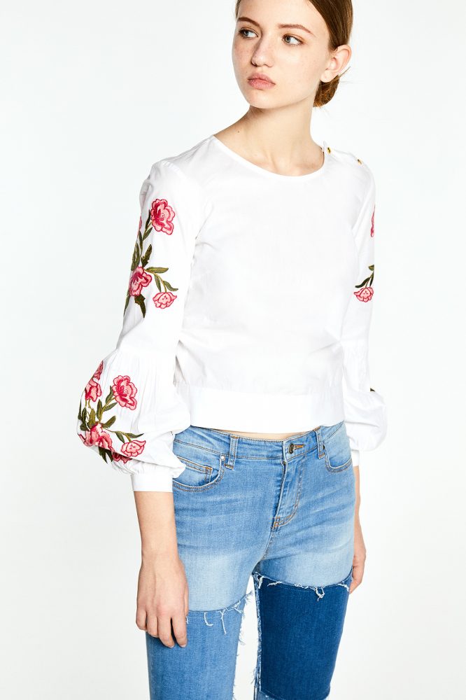 Resultado de imagen de Blusas con mangas farol flamenca