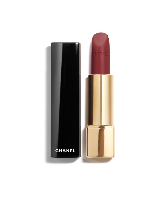 CHANEL – La Barra de Labios Aterciopelada Luminosa.