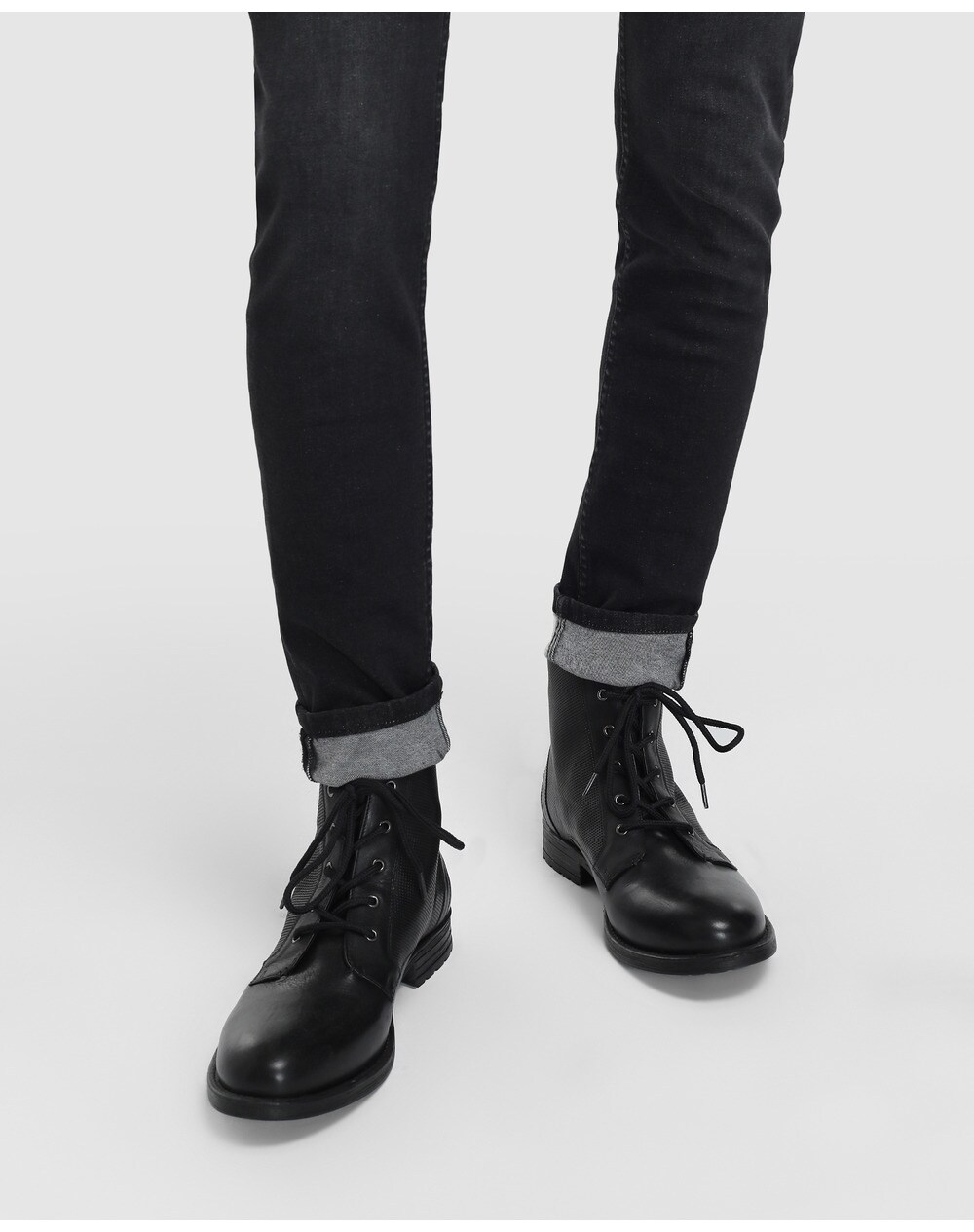Stivali da uomo Fórmula Joven di colore nero con lac... A25491902