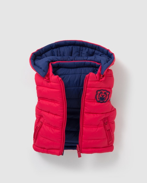 Colete acolchoado de menino Brotes vermelho