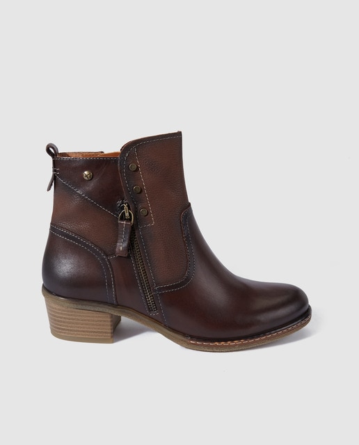 pikolinos brown boots