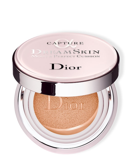 Dior – Dreamskin Moist & Perfect Cushion SPF 50 – PA+++.