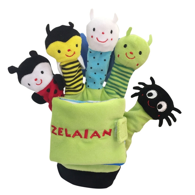 Hatz-liburua zelaian (libro guante)