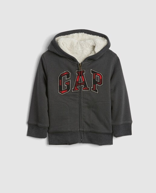 Sweatshirt de menino Gap em cinzento com capuz
