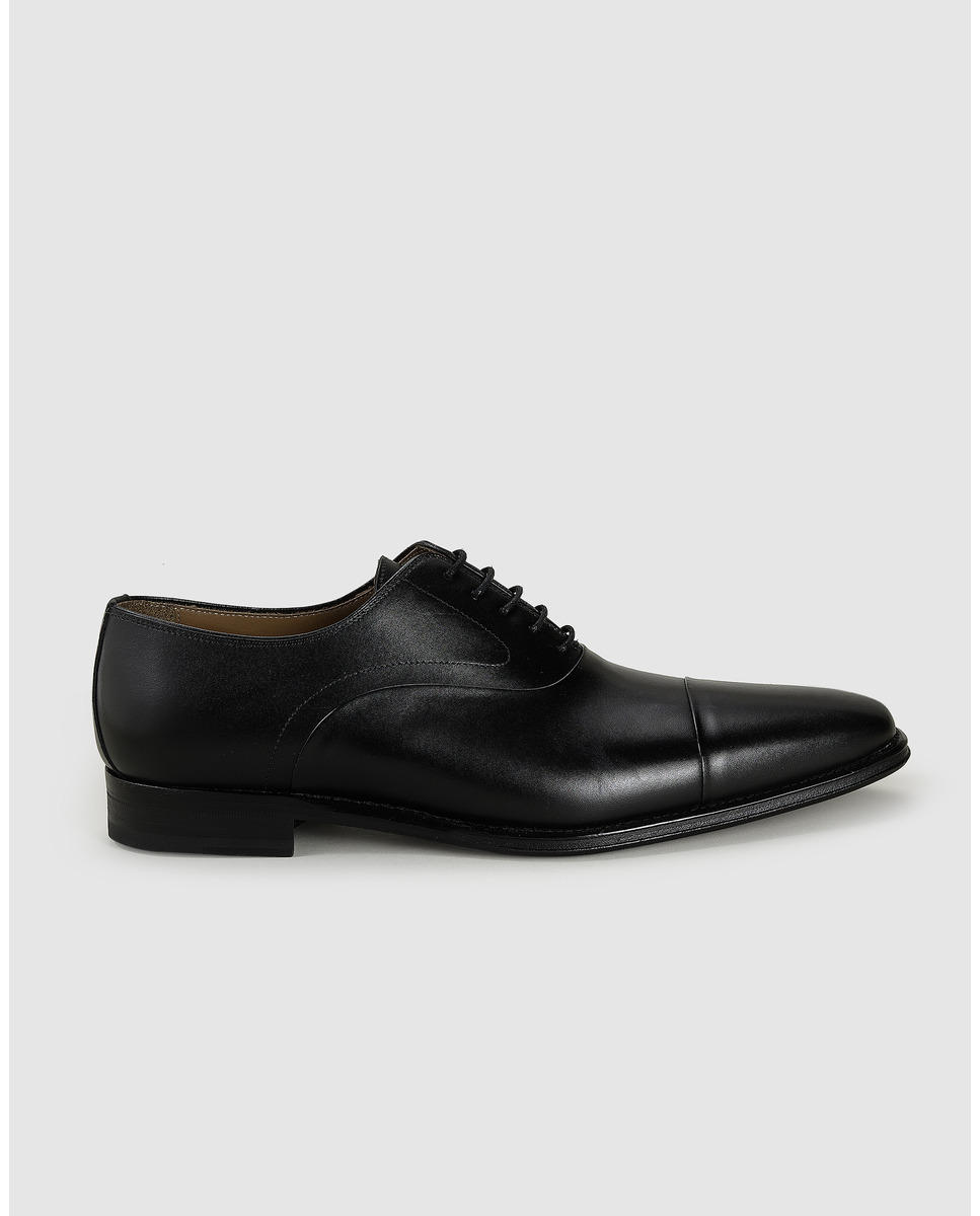 Roberto Verino - Zapatos de vestir de hombre Roberto Verino de piel en color negro.