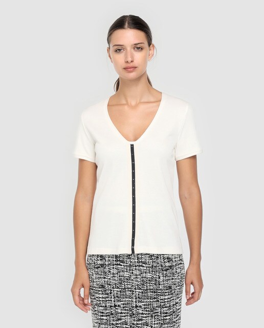 top de mujer carmela rosso con manga corta y pasamanería · carmela