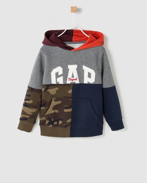 Sweatshirt de menino Gap estampada com capuz