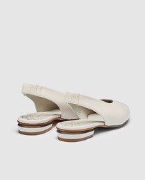 Sapatos rasos de mulher Pedro Miralles tipo mules em pele brancos