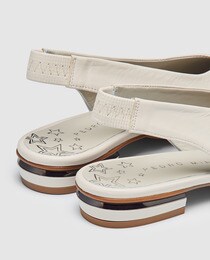 Sapatos rasos de mulher Pedro Miralles tipo mules em pele brancos