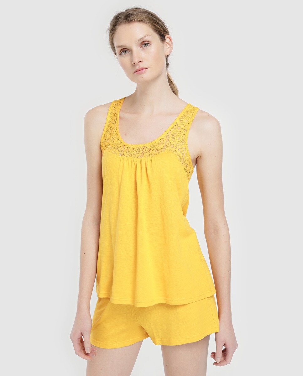 pijama amarilla mujer