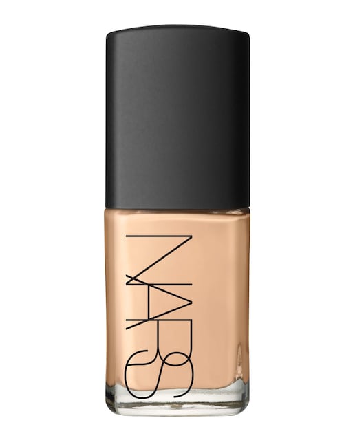 Nars – Base de maquillaje Sheer Glow Foundation Nars.