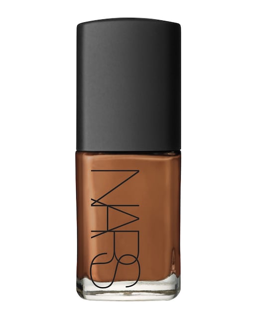 Nars – Base de maquillaje Sheer Glow Foundation Nars.