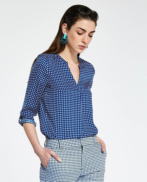 blusa lunares sfera