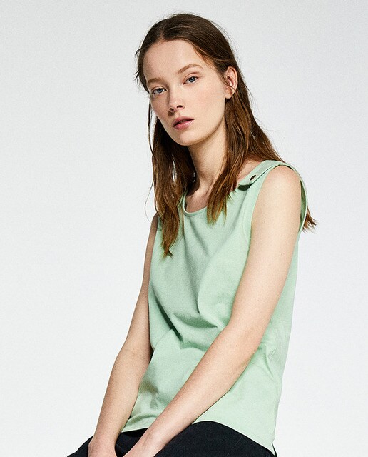 light green t shirt women's