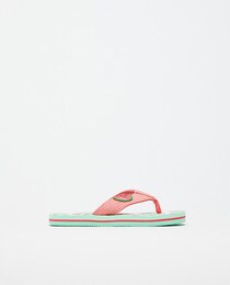 girls red flip flops