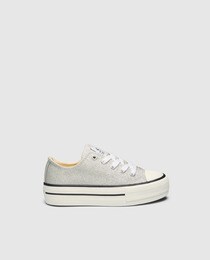 victoria platform trainers