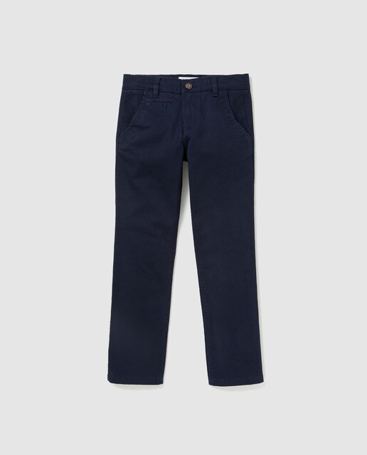 pantalones cerca de la ingle