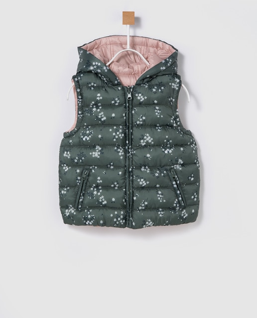 Chaleco de niña Brotes reversible con capucha