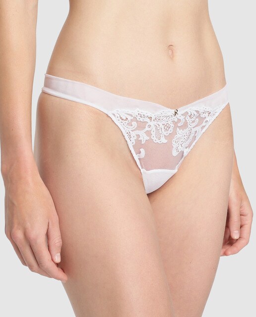 Tanga brasileira Jacqueline branca