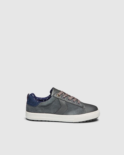 Zapatillas deportivas de niño · Moda Zapatillas deportivas de niño · Moda