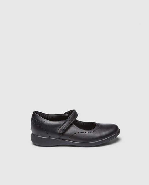 cuir noir clarks