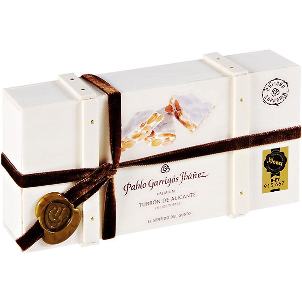 Premium Alicante nougat, two tablets box 300 g