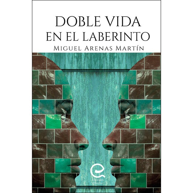 Doble vida en el laberinto (Tapa blanda)