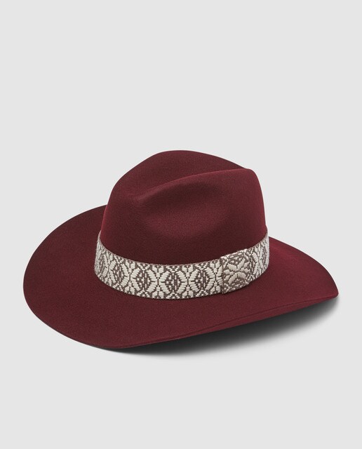 womens burgundy hat