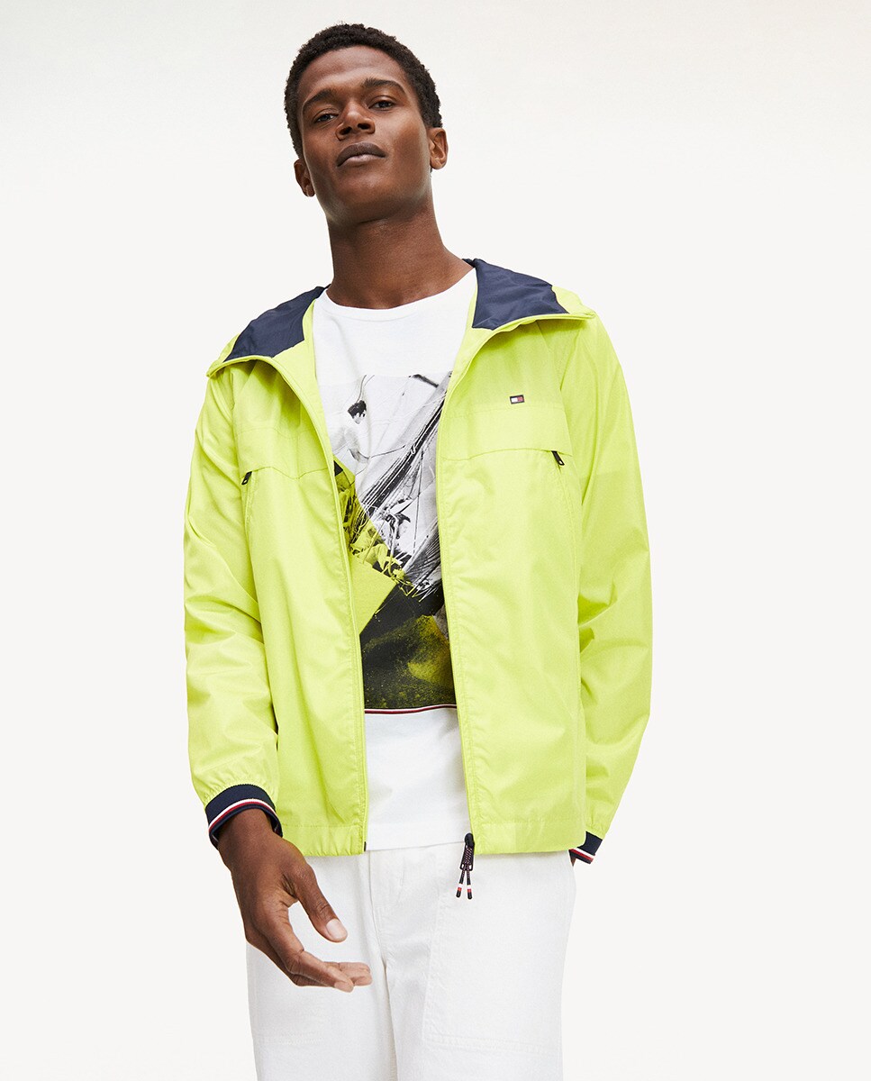 Veste imperméable à capuche