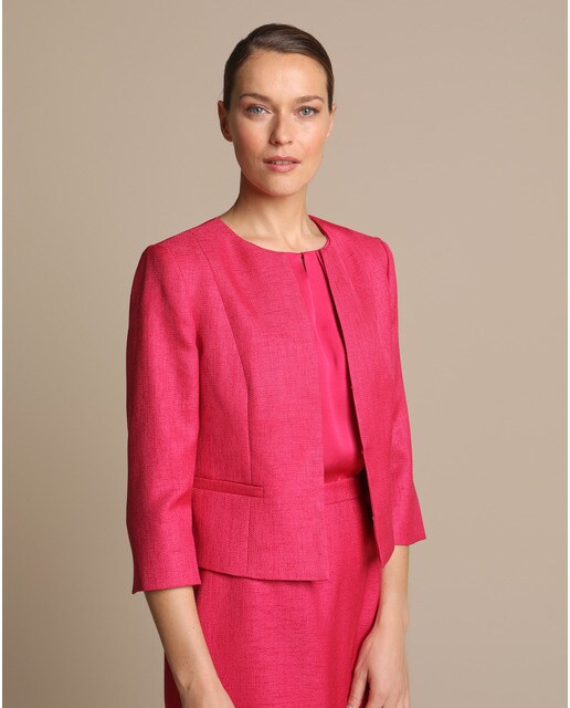 Casaco com decote redondo e fecho à frente