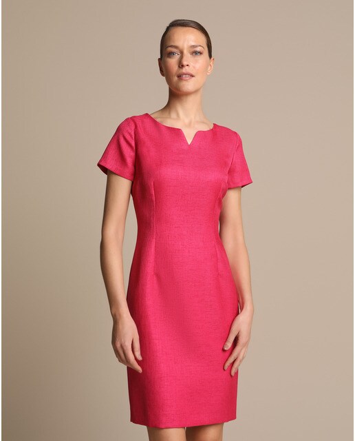 Vestido texturado com manga curta