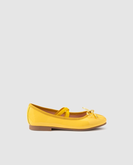 yellow ballerinas