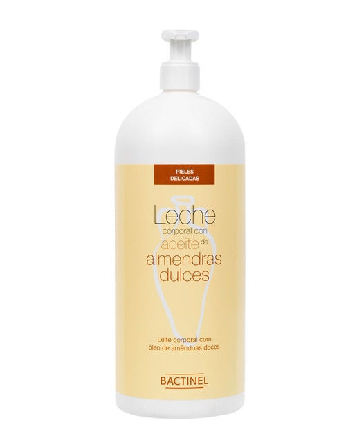 Leche Hidratante al Aceite de Almendras Dulces 750 ml Bactinel