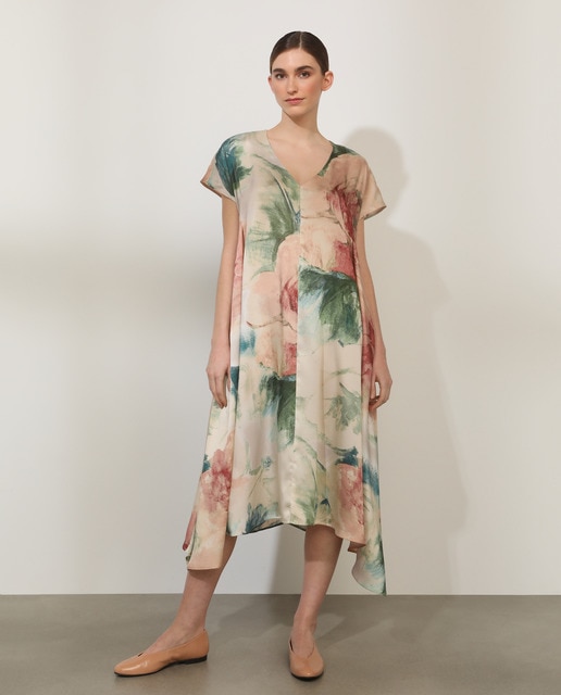 Robe à imprimé et finition en pointe sur les côtés · Mode · El Corte Inglés