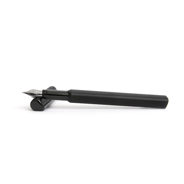 Pluma Estilográfica PF One Pininfarina Punto Medio Negro