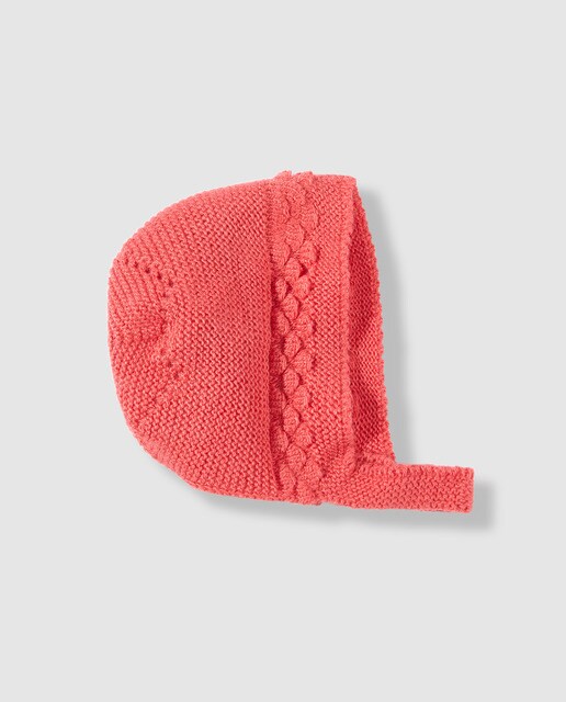 pink bonnet hat