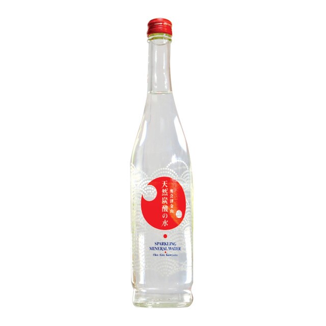 Agua mineral con gas Oku-Aizu