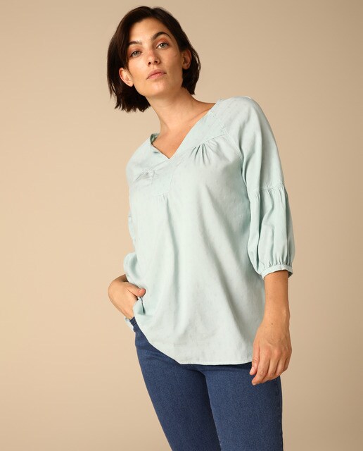 Women's plaincoloured blouse with French sleeves · Woman El Corte