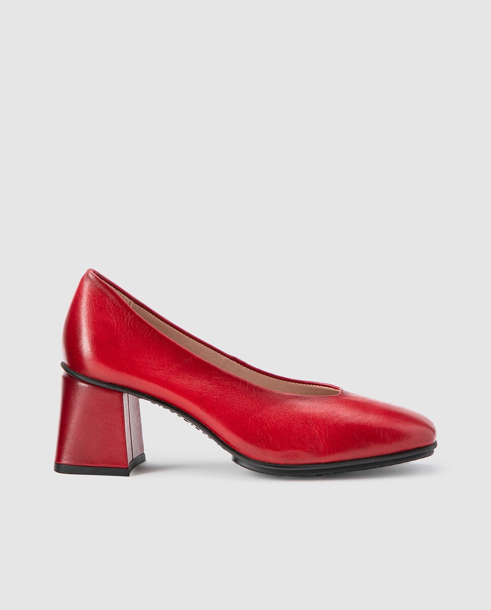 wine red court shoes