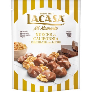 LACASA Mi Momento walnuts from California with milk chocolate, gluten-free and no palm oil bag 115 g